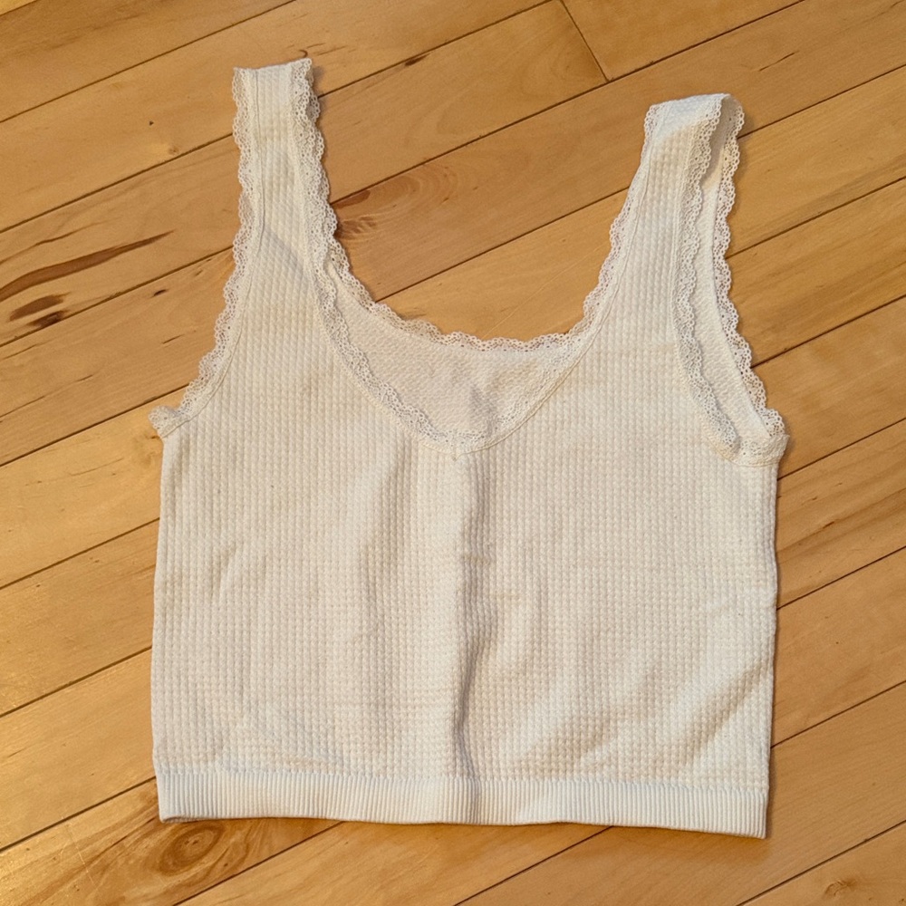 Aeropostale White Lace-Edged Crop Top